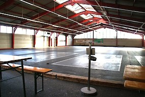 Asphalt Stockschie&szlig;en in der Halle